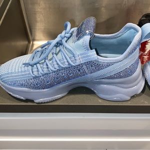 Steve Madden Blue Maxima’s